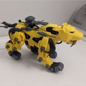 Rare! Saber Tooth Zoid Collectible Build from the 90s